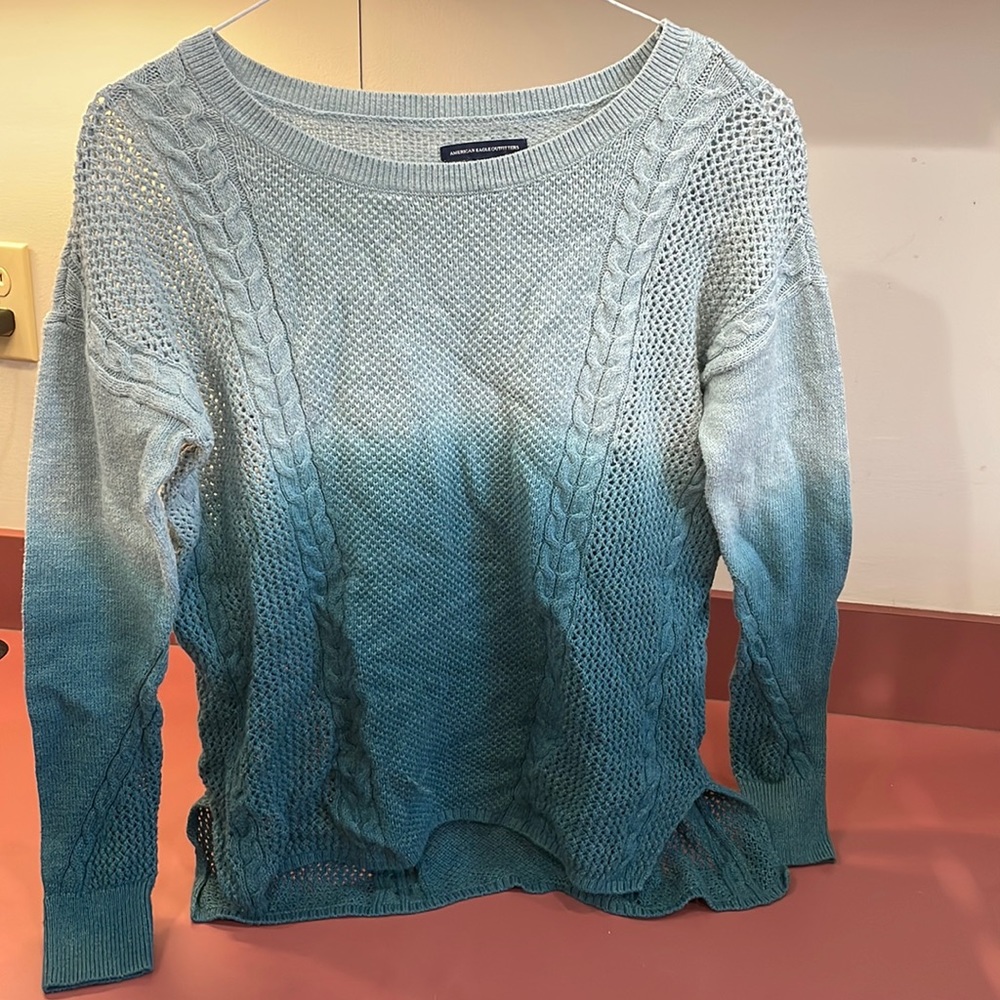 American Eagle sweater size S